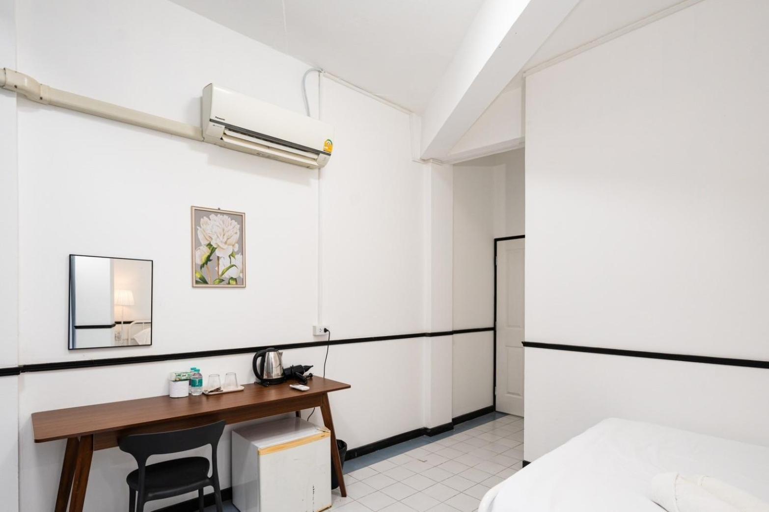 Go Inn Mrt Hua Lamphong China Town Bangkok Exterior photo